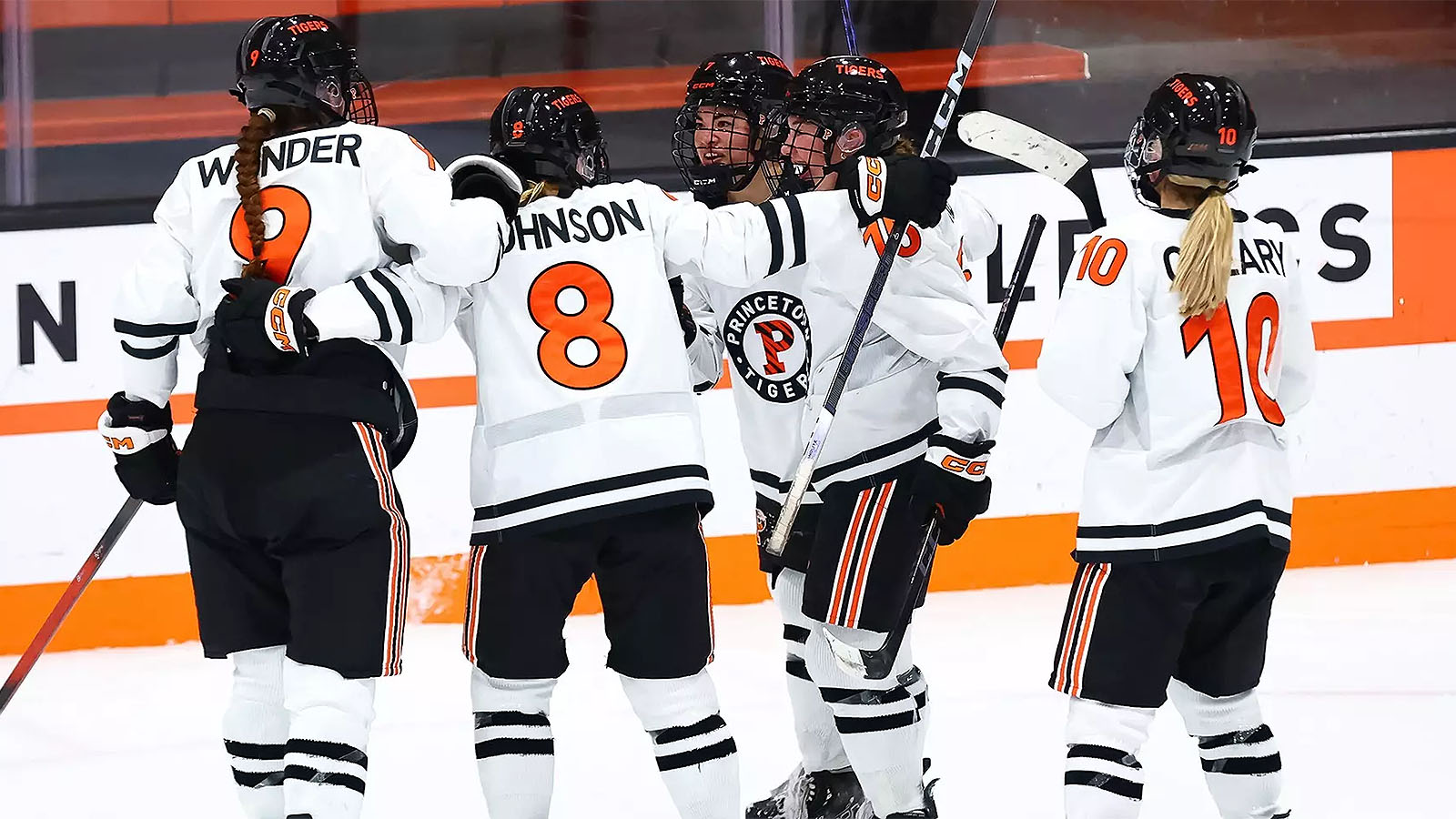 Women’s Notes: ECAC Hockey Race Tightens Up